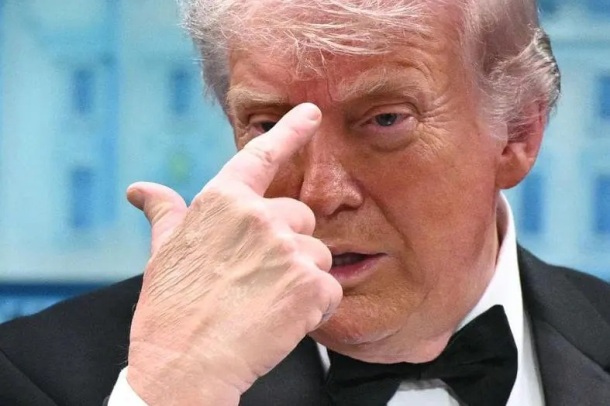 Etats-Unis : Donald Trump évacué après des coups de feu lors d&rsquo;un gala à Washington