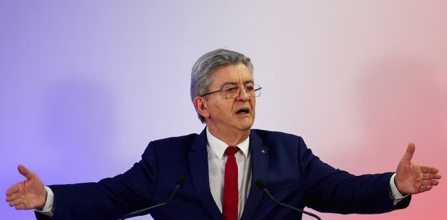 France : Jean-Luc Mélenchon officialise sa candidature à la présidentielle 2027