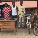 Togo : quatre suspects interpellés et des armes saisies après un braquage déjoué à Lomé