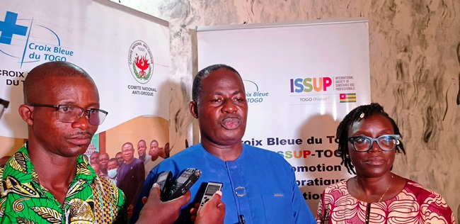 Journée mondiale sans tabac : l’ONG Croix Bleue du Togo appelle à une synergie d’actions protectrices face aux tactiques de l’industrie du tabac