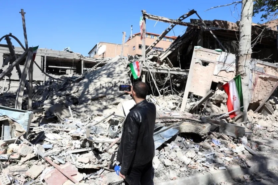 Moyen-Orient : Nouvelles frappes américaines en Iran, Trump n’en a « pas fini du tout » avec la guerre