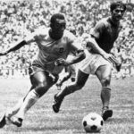 Le maillot de Pelé lors de la finale du Mondial-1958 vendu 4,9 millions de dollars