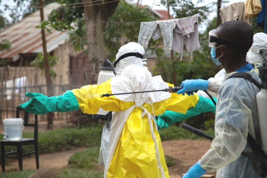 Ebola: un millier de nouveaux cas recensés en dix jours en RDC