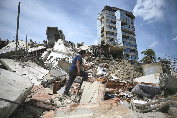 Près de 3.000 morts au Venezuela dans le double séisme