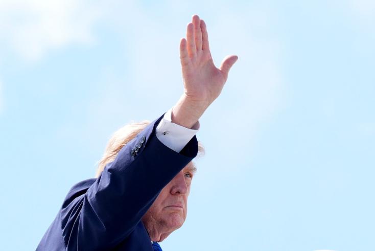 Etats-Unis : Trump menace de frapper l’Iran « très fort »