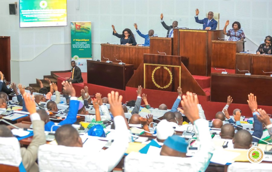 Togo : l’Assemblée nationale adopte une réforme pour moderniser la justice commerciale