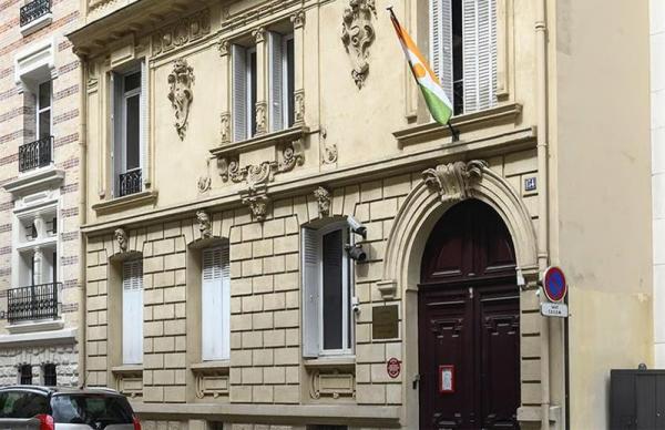 La France a expulsé deux agents des services de renseignement nigériens